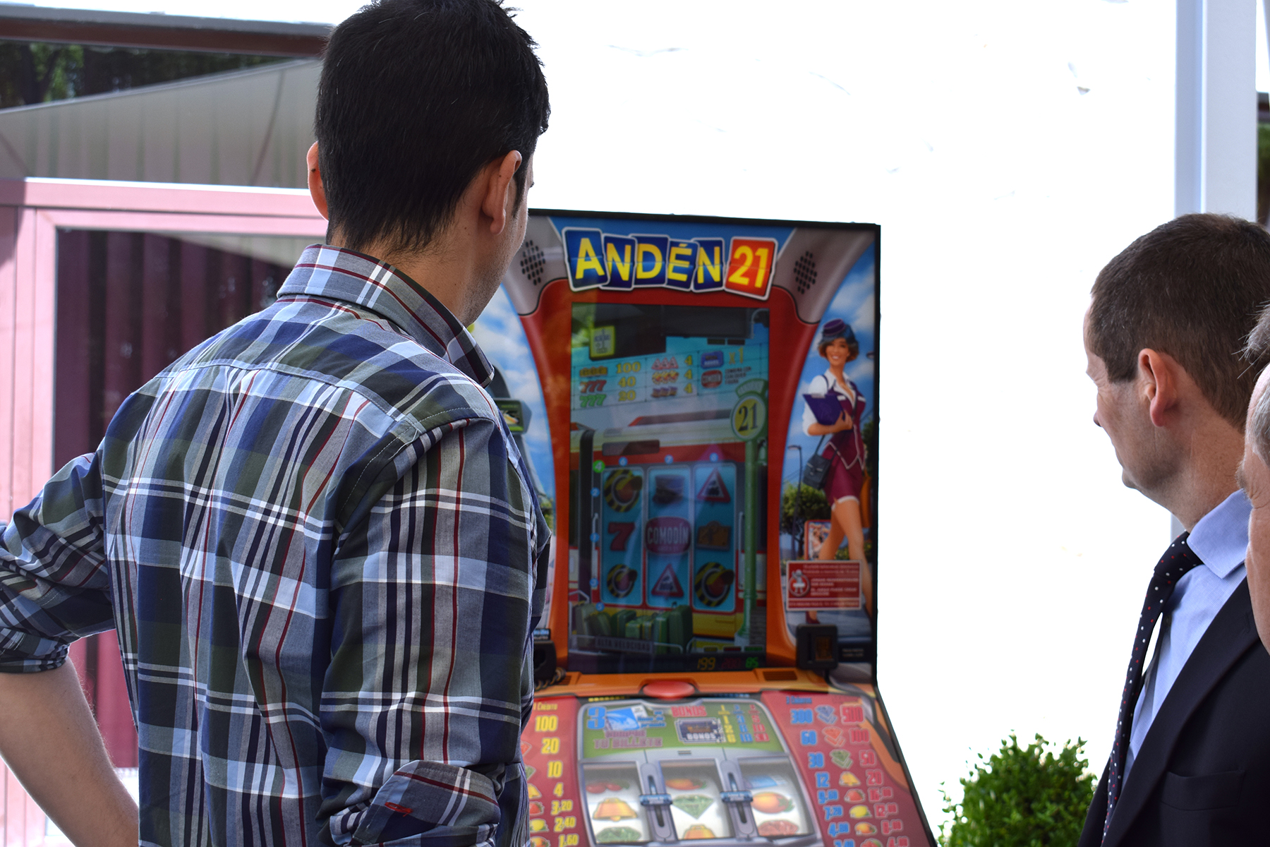 Presentacin Anden 21 en Valladolid - Carfama