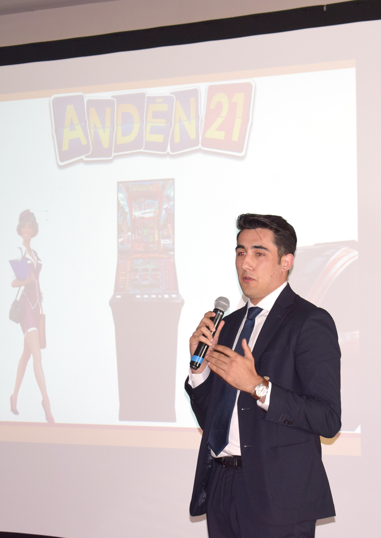 Presentacin Anden 21 en Valladolid - Carfama